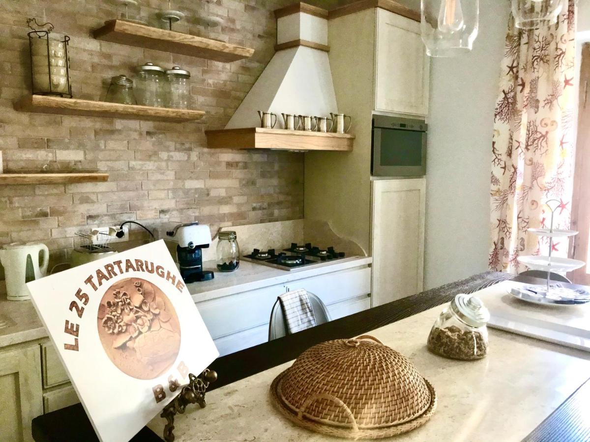 Le 25 Tartarughe Bed and Breakfast Santa Teresa Gallura Exteriör bild