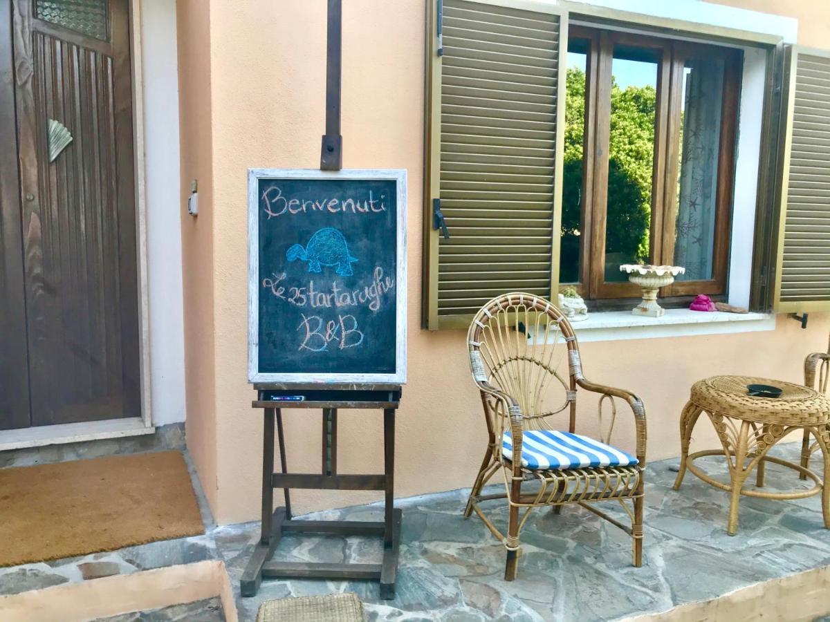 Le 25 Tartarughe Bed and Breakfast Santa Teresa Gallura Exteriör bild