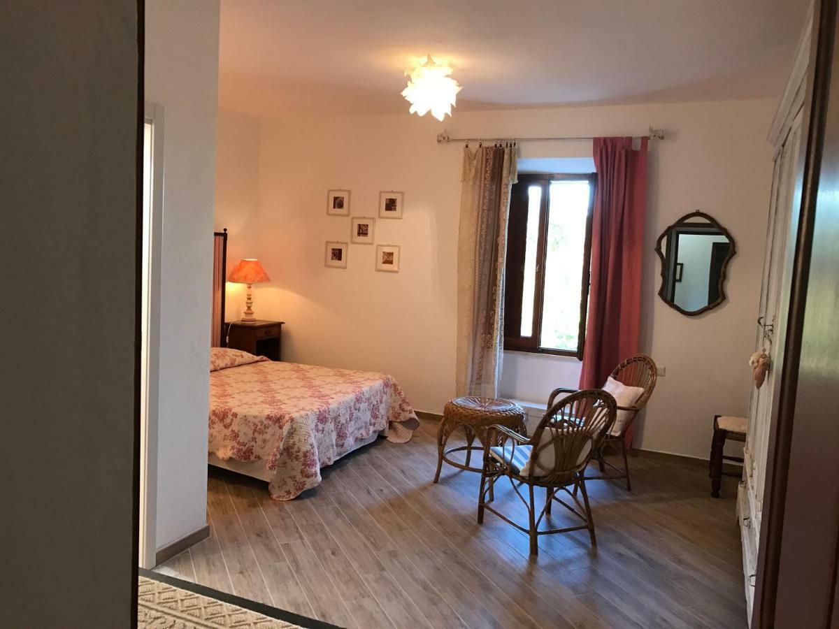 Le 25 Tartarughe Bed and Breakfast Santa Teresa Gallura Exteriör bild